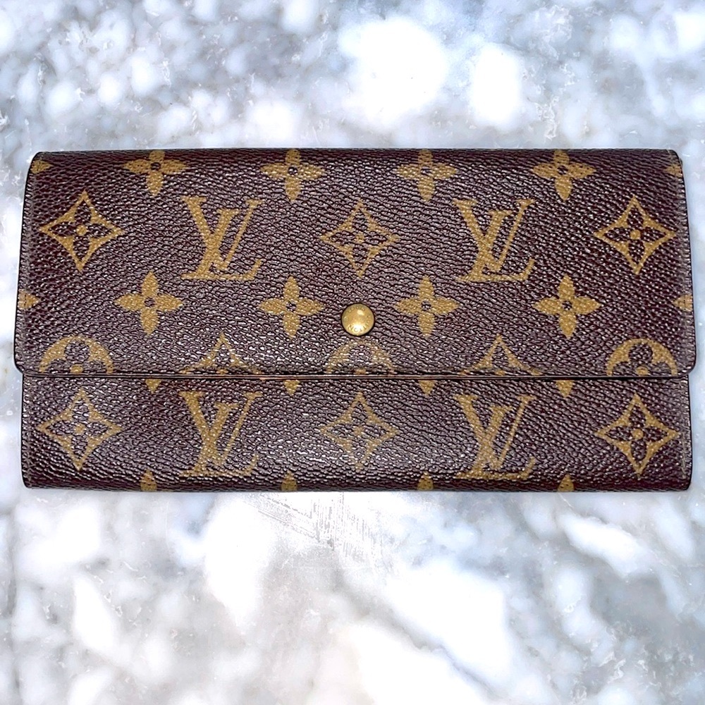💯 Louis Vuitton VINTAGE monogram Sarah Portfolio bifold wallet! - Picture 2 of 15